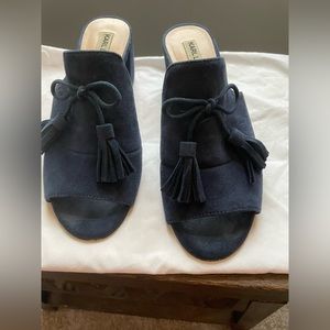 Blue suede Karl Largerfield sandals .